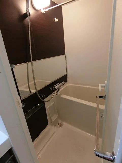 TLR Residence Otorii - Interior - ["Flooring", "Plumbing fixture", "Floor"]
