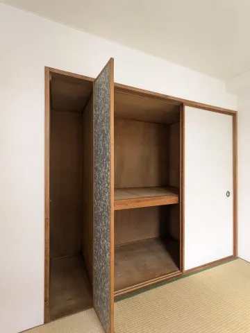YKB Sakuradai - Interior - ["Wood", "Flooring", "Floor"]