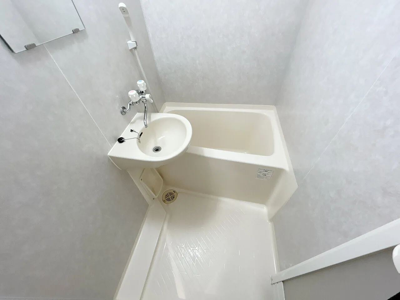 Mynavi STAY Miraie Higashi Yaesu - Interior - []