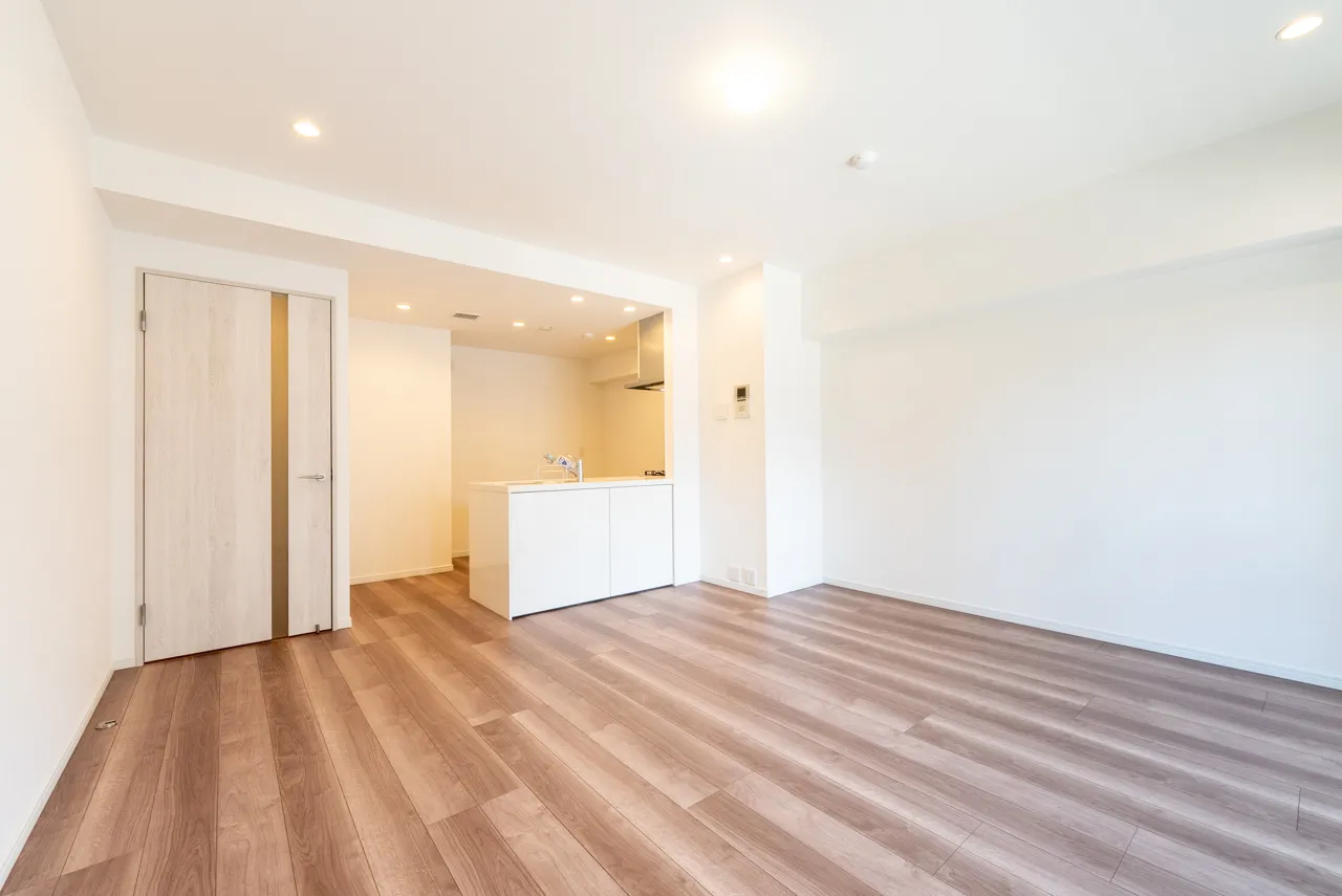 Platine Tamachi - Interior - ["Flooring", "Wood flooring", "Floor"]