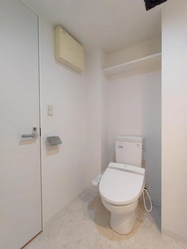 Movements Nishi-Waseda - Interior - ["Plumbing fixture", "Flooring", "Floor"]