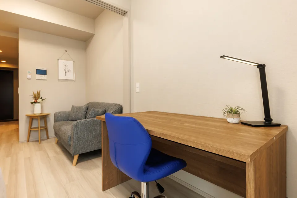 Hmlet Suitengumae - Interior - ["Furniture", "Interior design", "Flooring"]