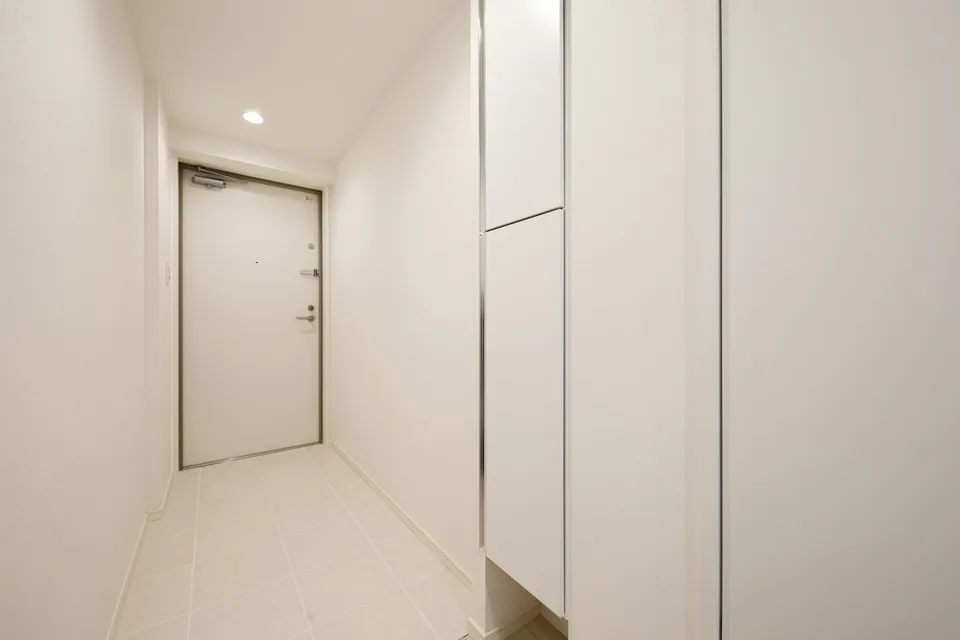 Hmlet Yoyogi Uehara - Interior - ["Flooring", "Floor", "Wall"]
