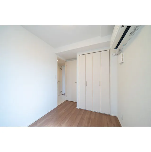 NOZOMIO Premier Sangenjaya - Interior - ["Window", "Building", "Fixture"]