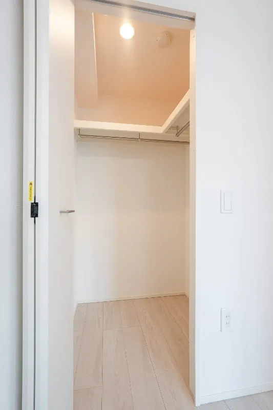 Due Nippori III - Interior - ["Flooring", "Wall", "Floor"]