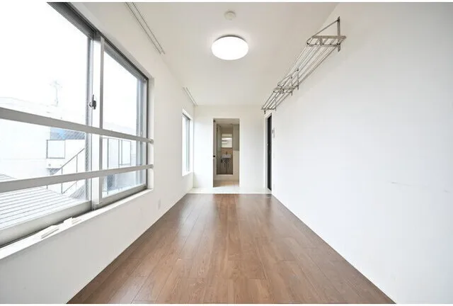 Apartment Kuro Sangenjaya - Interior - ["Flooring", "Floor", "Ceiling"]