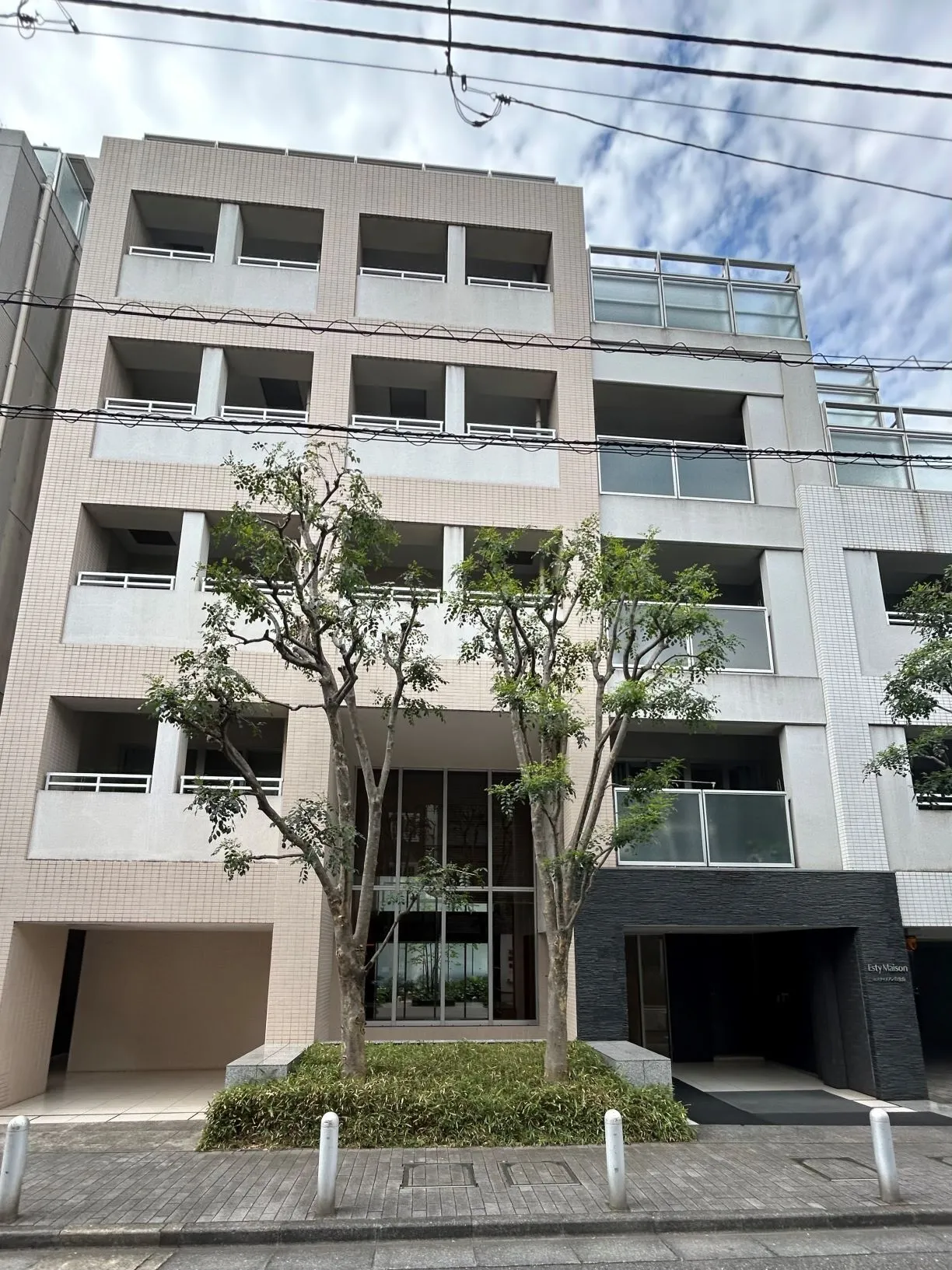 Esty Maison Shirokanedai - Exterior - ["Cloud", "Building", "Daytime"]