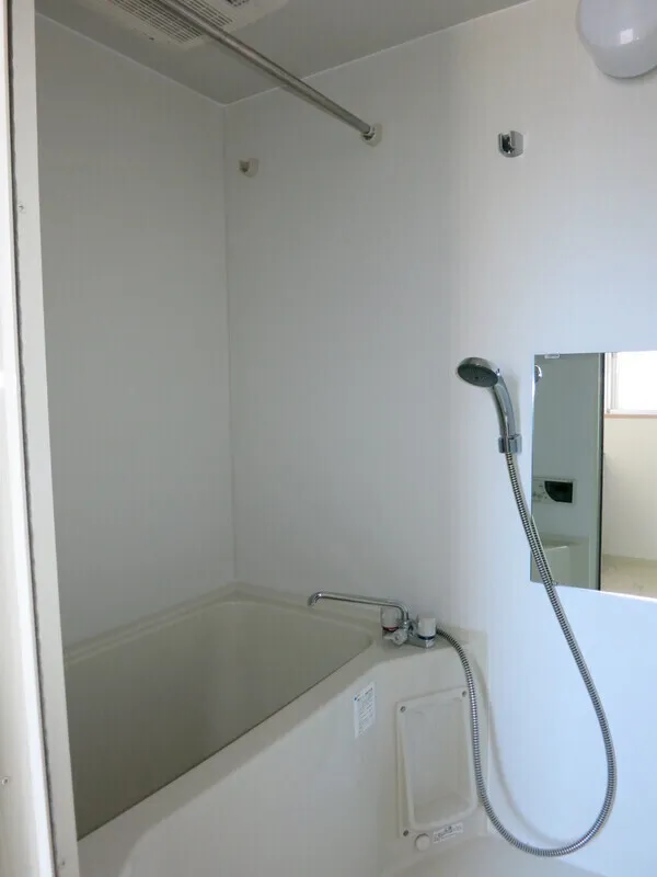 Due Itabashi - Interior - ["Plumbing fixture", "Bathroom", "Bathtub"]