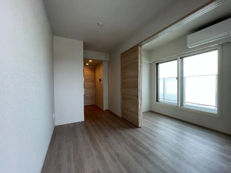 Pierce Kakinokizaka - Interior - ["Wood", "Flooring", "Floor"]
