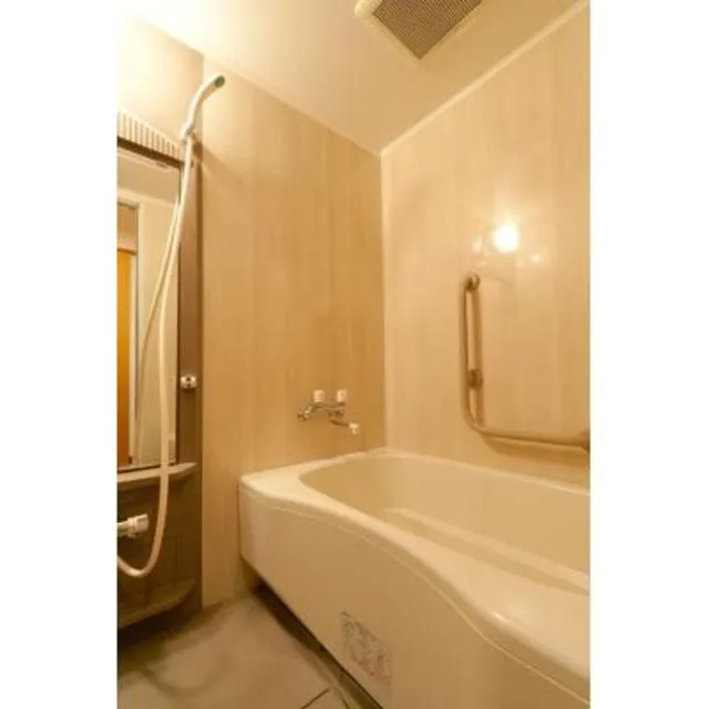 Meikyu Kan - Interior - ["Bathtub", "Plumbing fixture", "Property"]