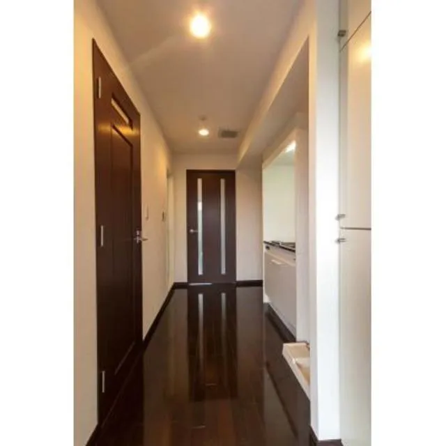 Kyowa Takanawa Mansion - Interior - ["Property", "Ceiling", "Room"]