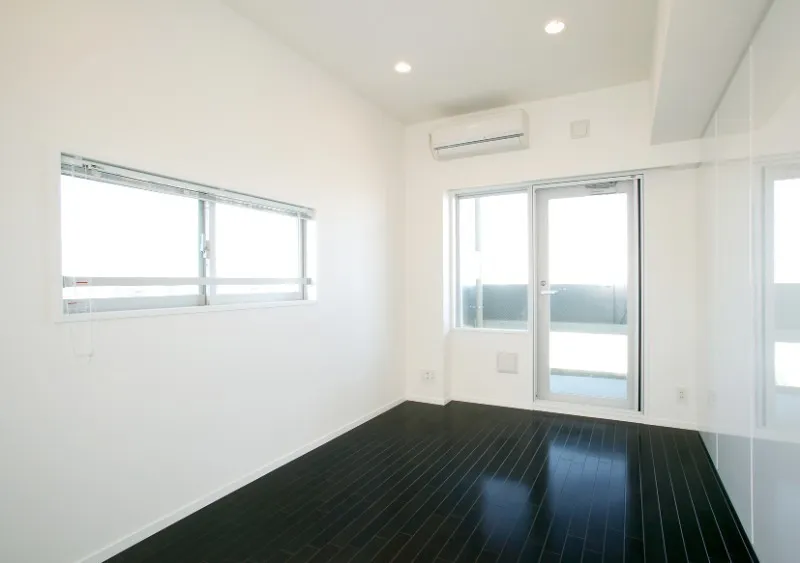 Castalia Otsuka - Interior - ["Property", "Window", "Building"]