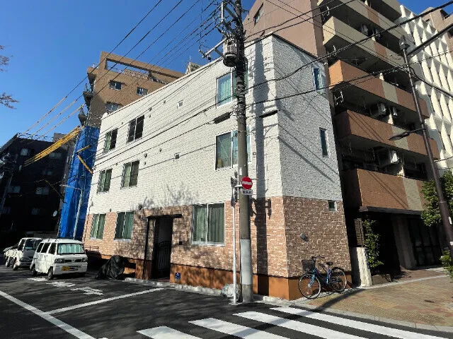 Ohkarou - Exterior - ["Overhead power line", "Neighbourhood", "Town"]