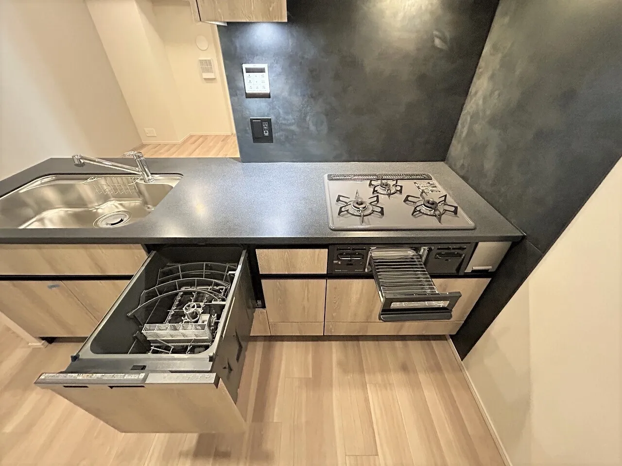Blanchiesta Kiba - Interior - ["Countertop", "Kitchen", "Flooring"]