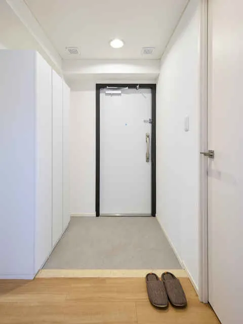 Comforia Takenotsuka East - Interior - ["Flooring", "Floor", "Wall"]