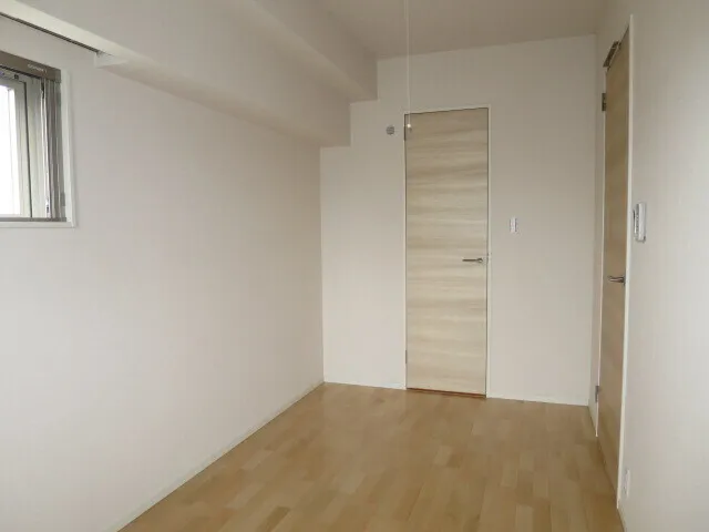 BLESS Kamiikebukuro - Interior - ["Flooring", "Floor", "Wood"]
