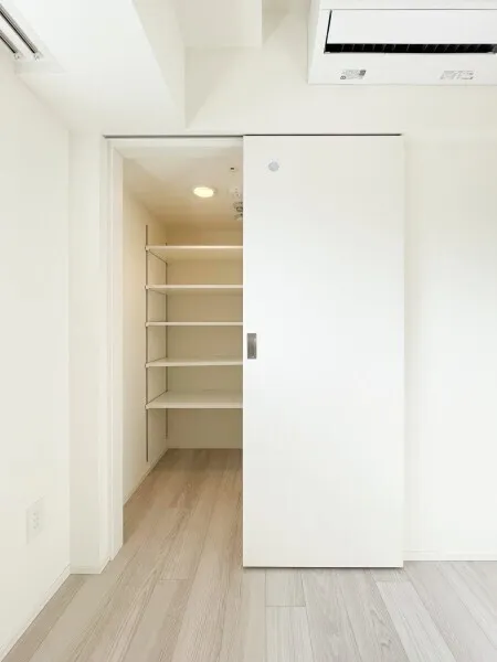 Brillia Ist Asakusa - Interior - ["Flooring", "Floor", "Wood"]