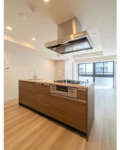 Due Fuchu I - Interior - ["Kitchen", "Flooring", "Major appliance"]