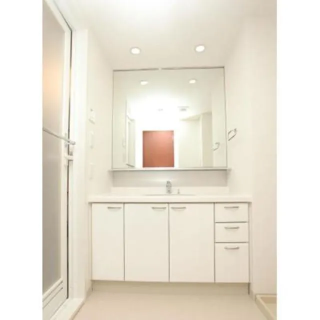 Park Axis Nihombashi Stage - Interior - ["Mirror", "Bathroom cabinet", "Sink"]