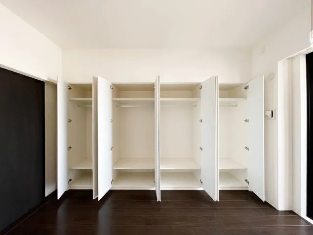 Vermelio Headquarters - Interior - ["Fixture", "Wood", "Flooring"]