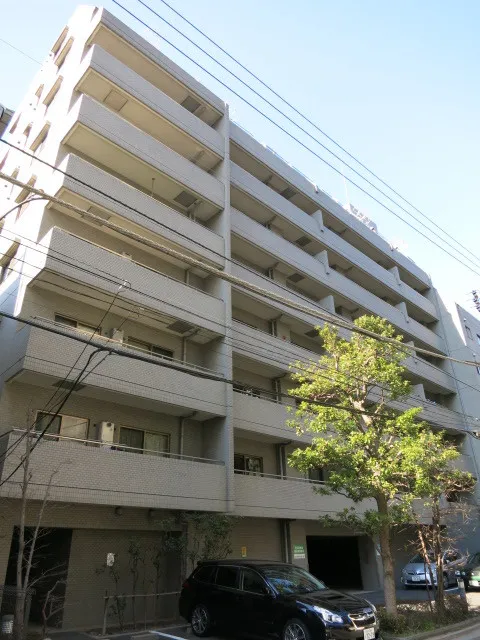 Lapole Mita - Exterior - ["Building", "Wheel", "Sky"]