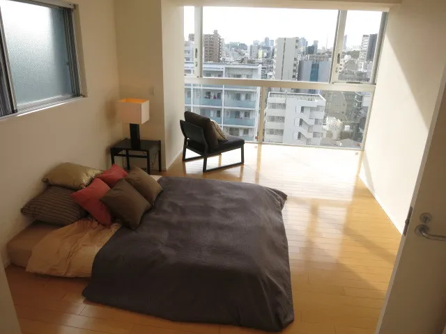 Residence Shirokane Park Front - Interior - ["Building", "Furniture", "Couch"]