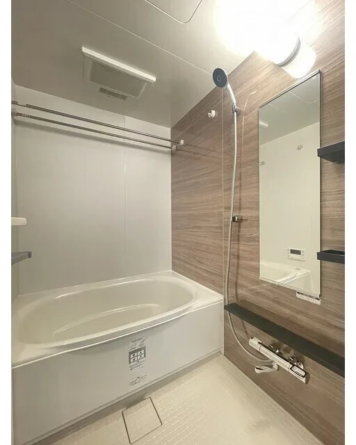Wellis Urban Sumiyoshi East - Interior - ["Flooring", "Plumbing fixture", "Floor"]