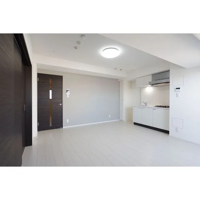 OPEN BLOOM SUMIDA YAHIRO - Interior - ["Fixture", "Building", "Cabinetry"]