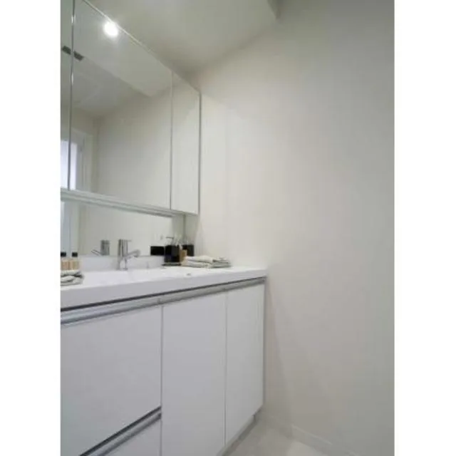 The Tokyo Towers Midtower - Interior - ["Property", "Room", "Tile"]