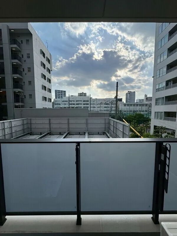 Lumiec Kinshicho - Interior - ["Architecture", "Apartment", "Balcony"]