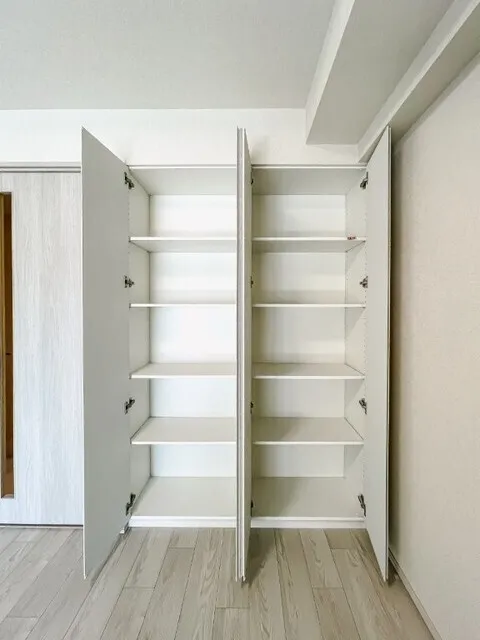 Brookside Residence Kiba - Interior - ["Wood", "Flooring", "Floor"]