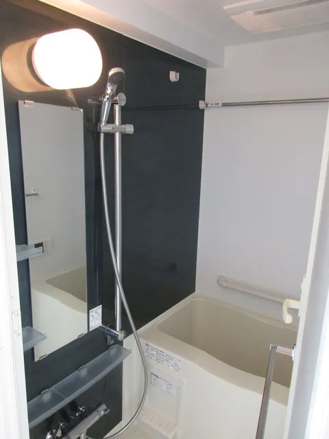 Grandior Hiroo Terrace  - Interior - ["Bathroom", "Property", "Room"]