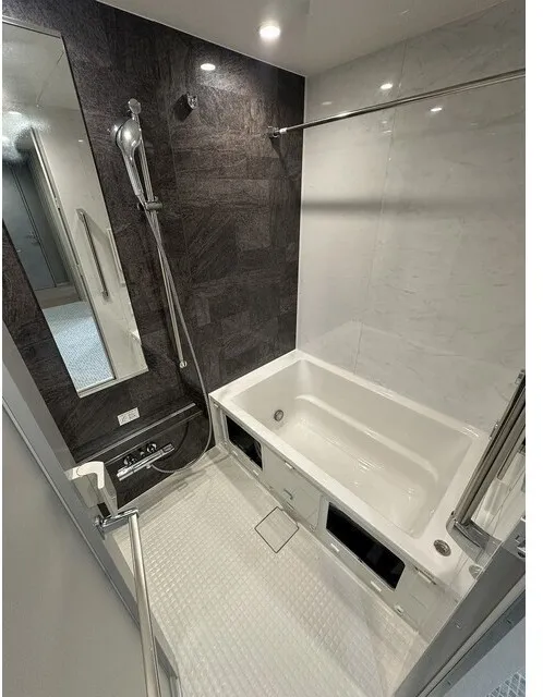 Baus Flats Kuramae - Interior - ["Flooring", "Plumbing fixture", "Floor"]
