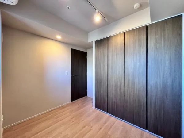 Brillia Ist Oimachi - Interior - ["Flooring", "Floor", "Wood flooring"]