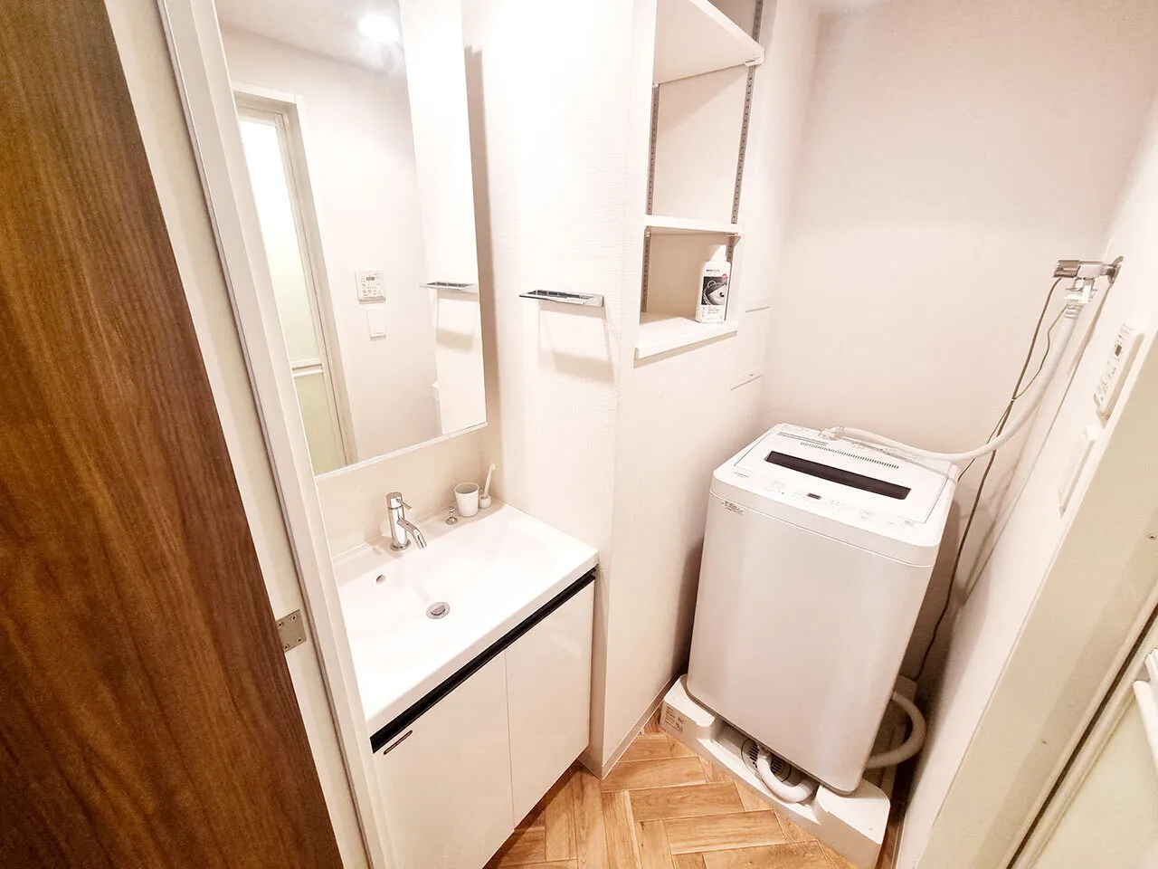 Mynavi Stay Keikyu Kamata Station - Interior - ["Flooring", "Floor", "Interior design"]
