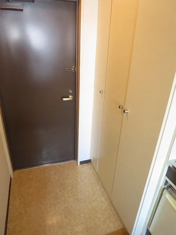 Maison Otsuka - Interior - ["Wood", "Flooring", "Floor"]