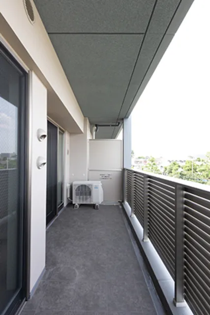 Abity Grande Kinuta - Interior - ["Ceiling", "Floor", "Composite material"]