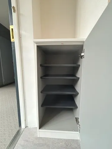 Daiho Plaza Nakano-Shinbashi - Interior - ["Shelving", "Grey", "Design"]