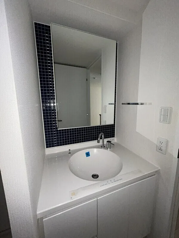 La Douceur Asakusabashi - Interior - ["Plumbing fixture", "Flooring", "Floor"]
