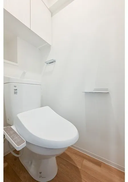 Azil Court Hamamatsucho - Interior - ["Toilet seat", "Toilet", "Plumbing fixture"]