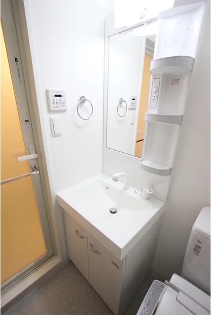 Medio Tsukishima - Interior - ["Bathroom", "Property", "Room"]