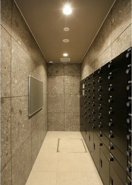 ORSUS Akabane East - Exterior - ["Rectangle", "Floor", "Fixture"]