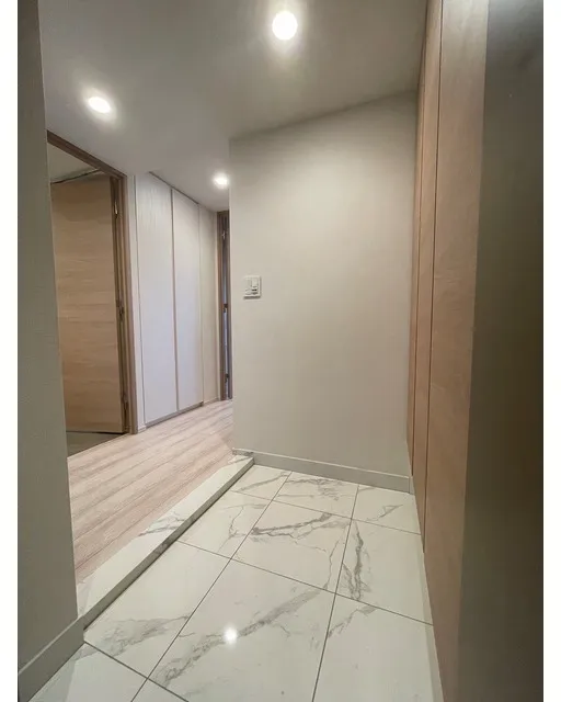 ALTERNA Nihonbashi - Interior - ["Flooring", "Floor", "Wood"]