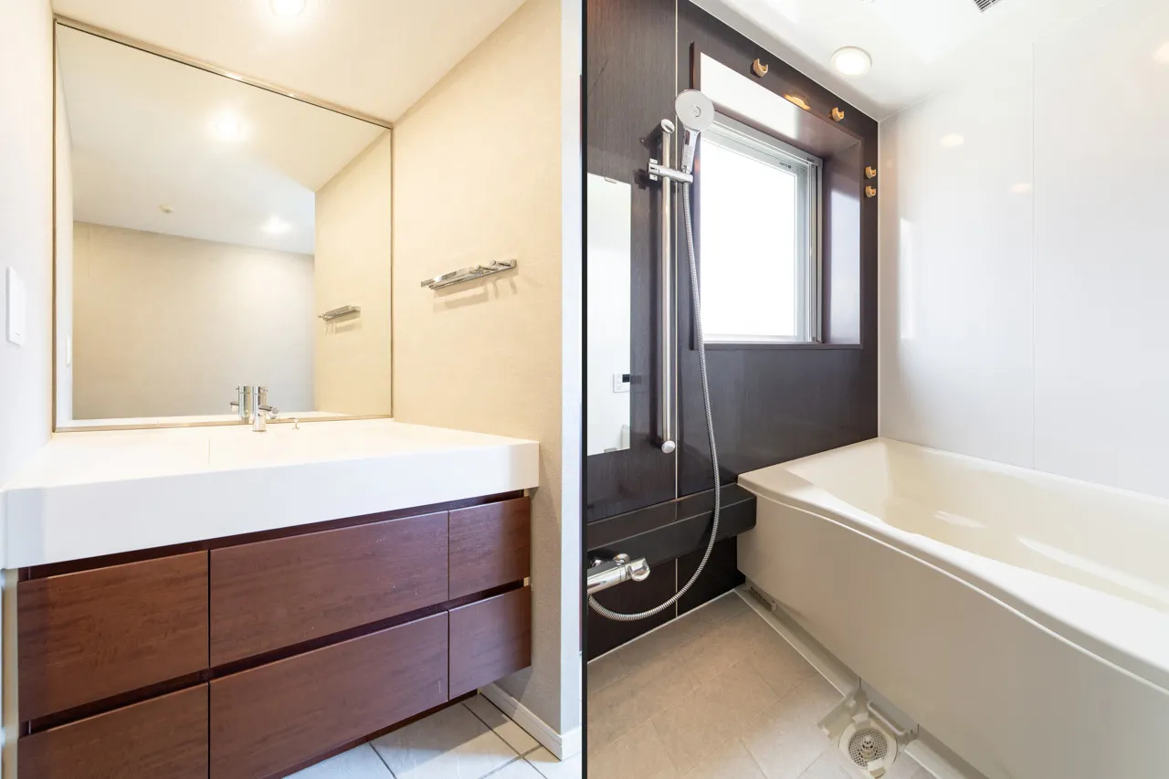 Apartments Motoazabu Uchidasaka - Interior - ["Flooring", "Interior design", "Plumbing fixture"]