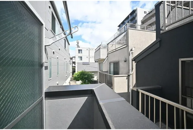 Sasazuka Flats - Interior - ["Urban design", "Apartment", "Composite material"]