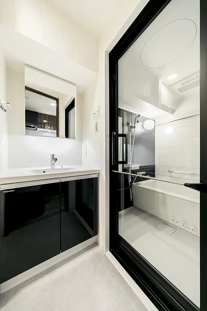 Milia Residence Shinjuku Gyoen - Interior - ["Mirror", "Building", "Tap"]
