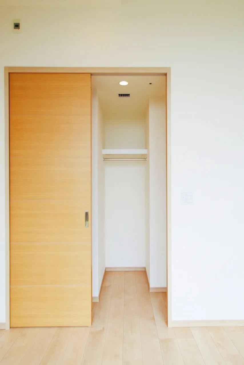 La Tour Shinjuku Grand - Interior - ["Wood", "Flooring", "Floor"]