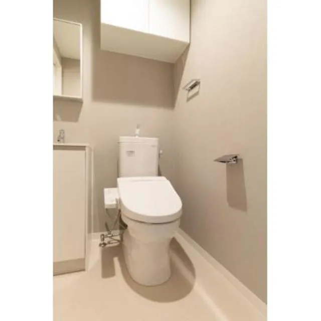 Patio Square Nakano - Interior - ["Toilet", "Toilet seat", "Bathroom"]