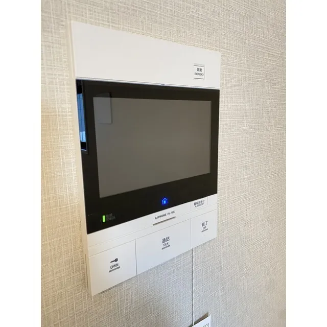 Comforia Higashioi I - Interior - ["Rectangle", "Machine", "Computer monitor accessory"]