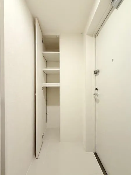 ALERO Shin Nakano II - Interior - ["Flooring", "Wood", "Floor"]